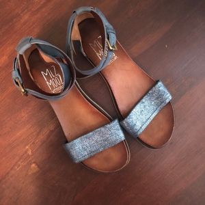 Mix Mooz size 7 EUC wrap sandals